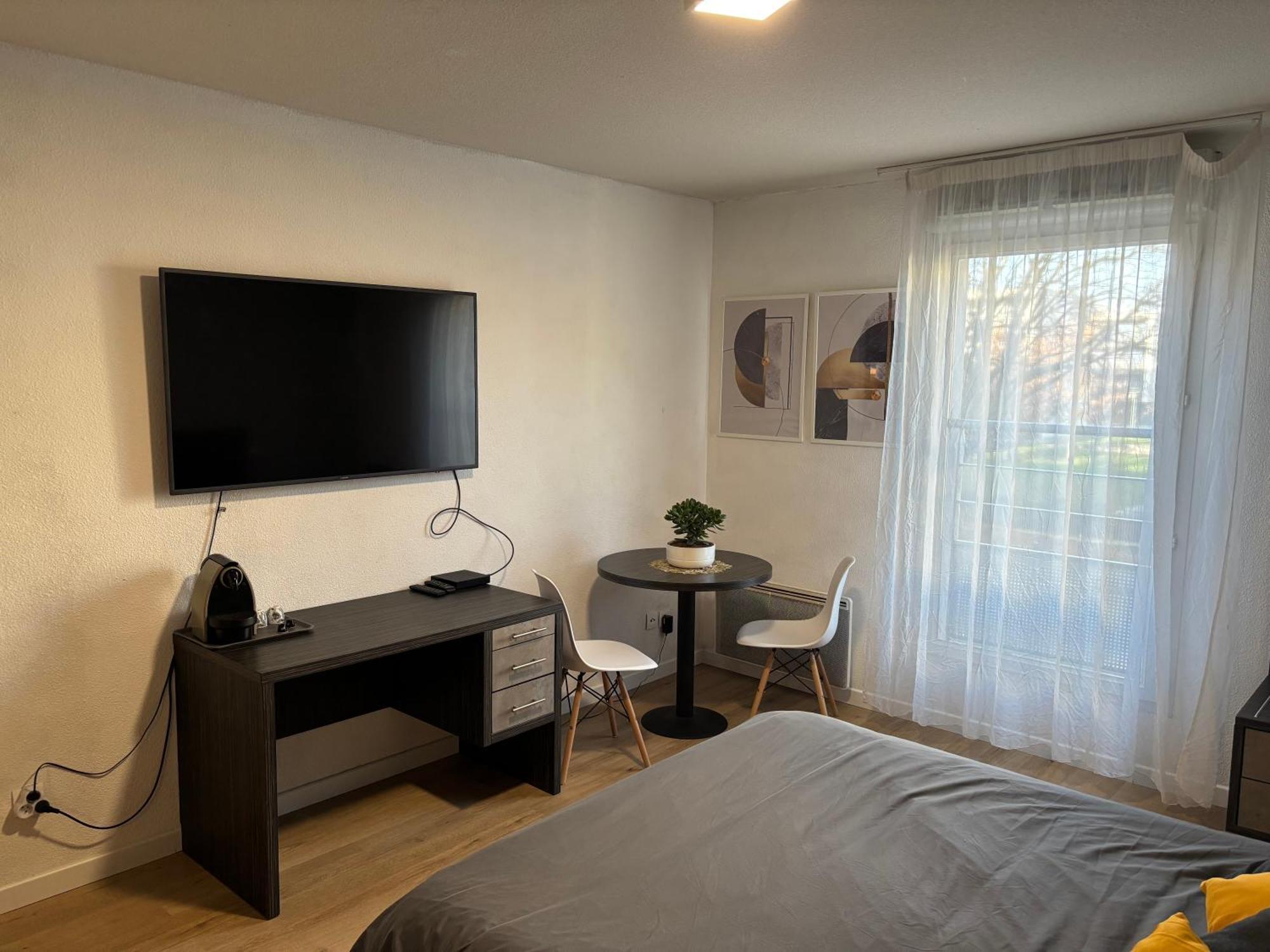Apartamento Aisme Toulouse Exterior foto